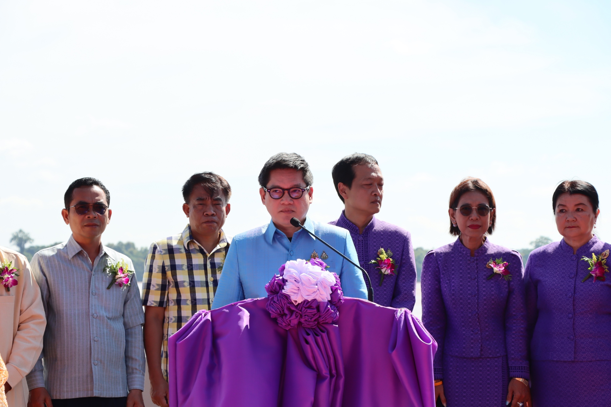 LINE_ALBUM_งานแข่งเรือ_อำเภอชานุมาน_2568_251111_1