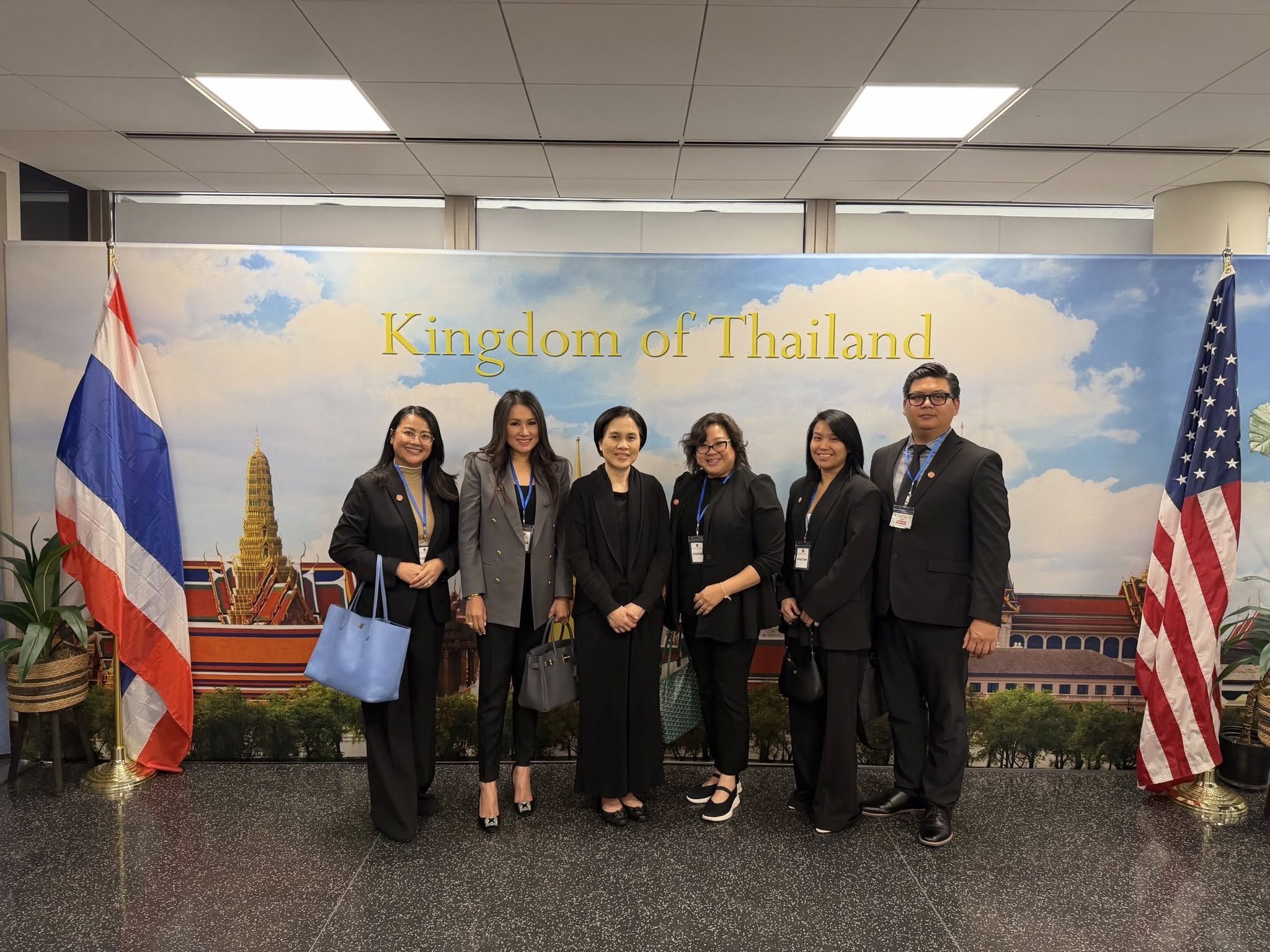Consul-General in Chicago Welcomes NTSAA President to Promote Thai ...