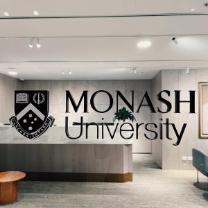 411373842_377109474701115_4219494703056347069_n-300x300