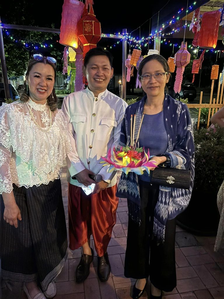 Loy-Krathong_11