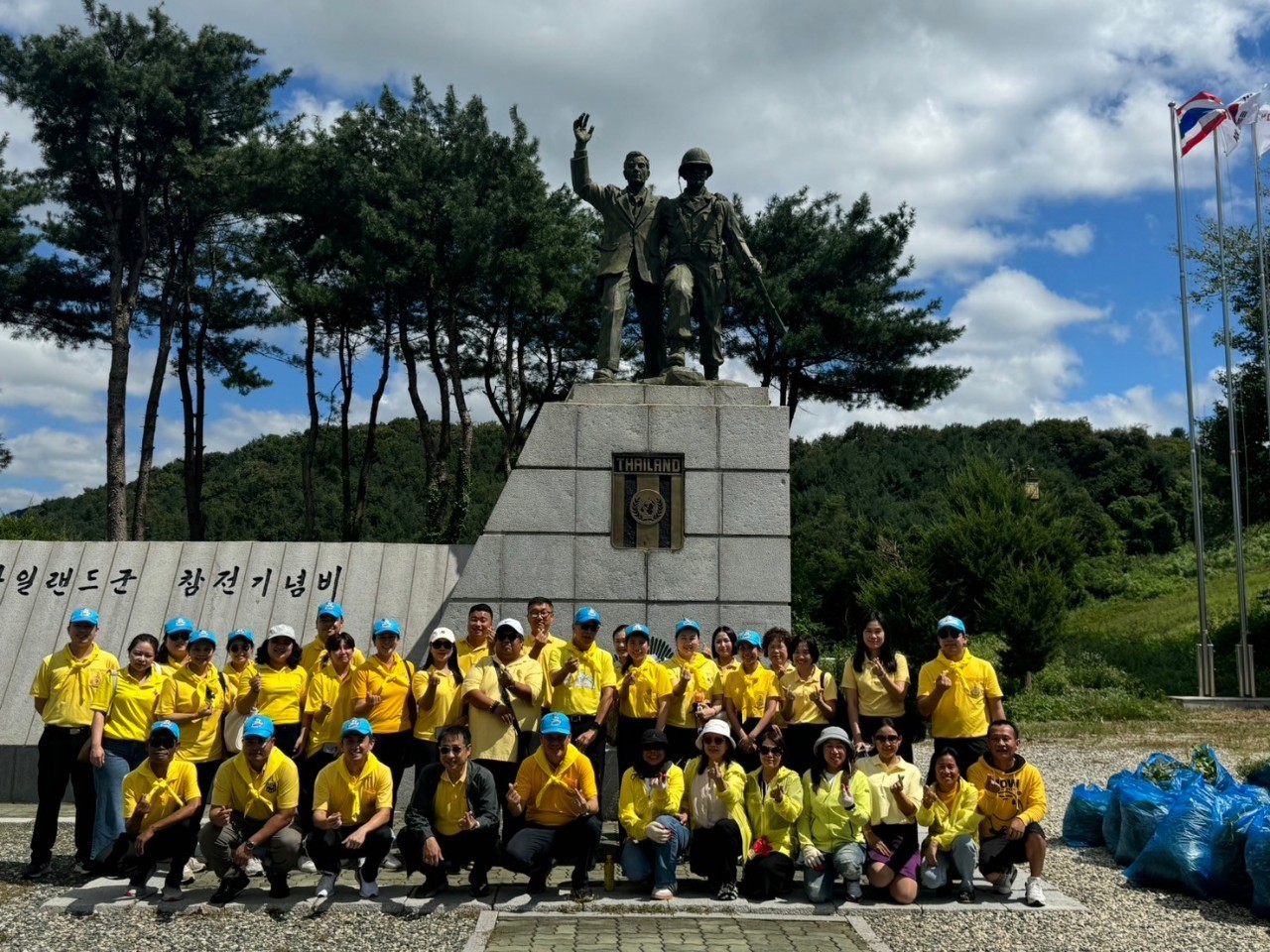 駐韓国タイ大使が、2024年8月12日のシリキット王妃陛下の誕生日記念日の慶事を祝うボランティア活動を主導