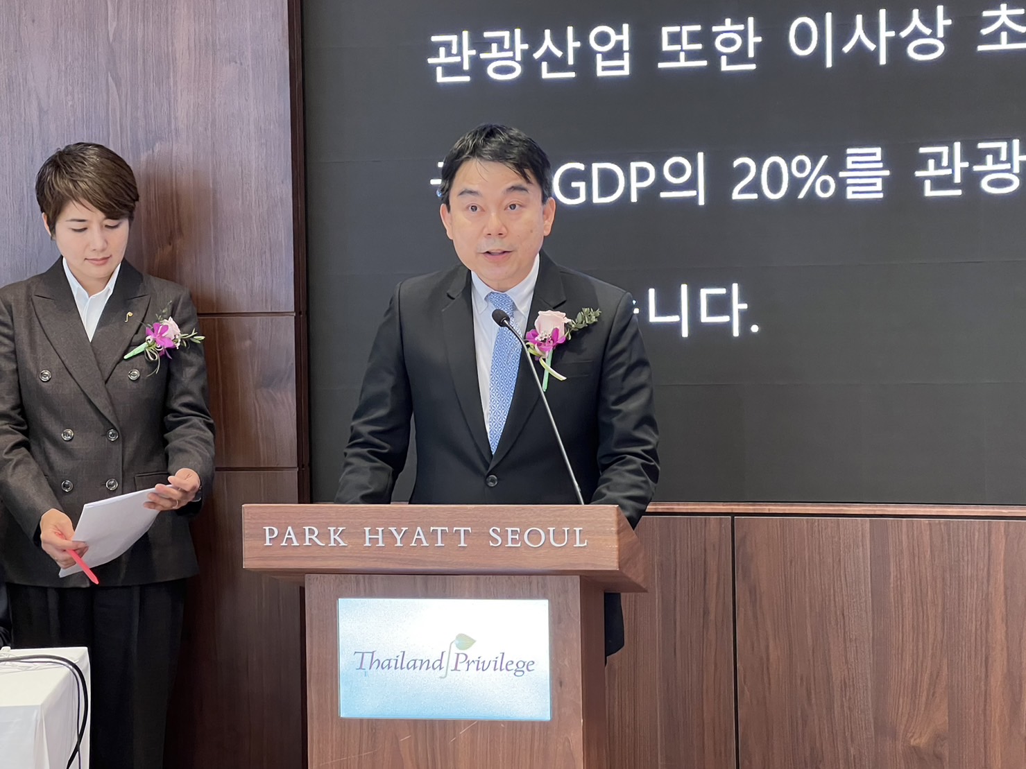 minister-of-the-royal-thai-embassy-in-seoul-delivered-opening-remarks