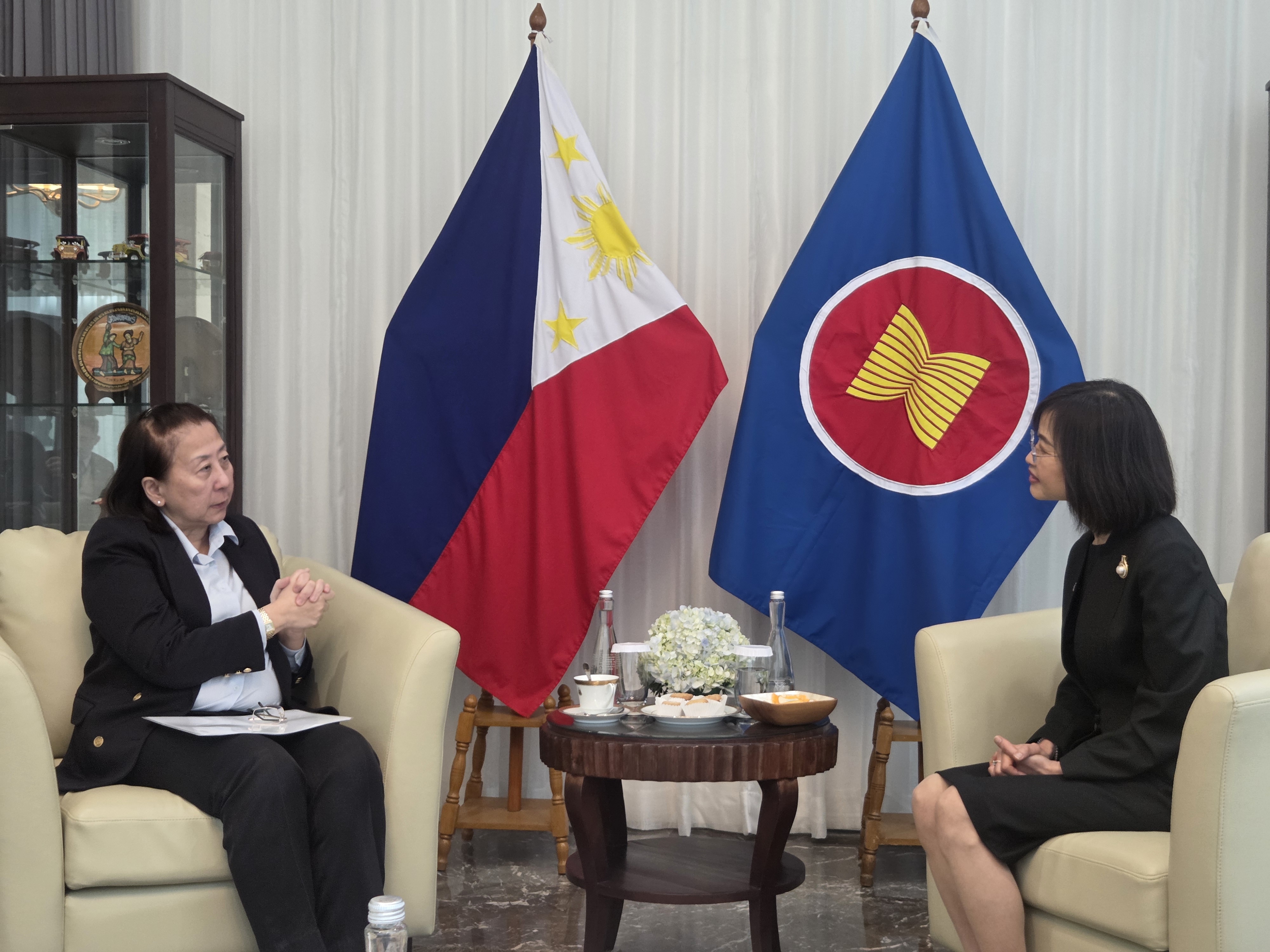Ambassador and Permanent Representative of Thailand to ASEAN paid an ...