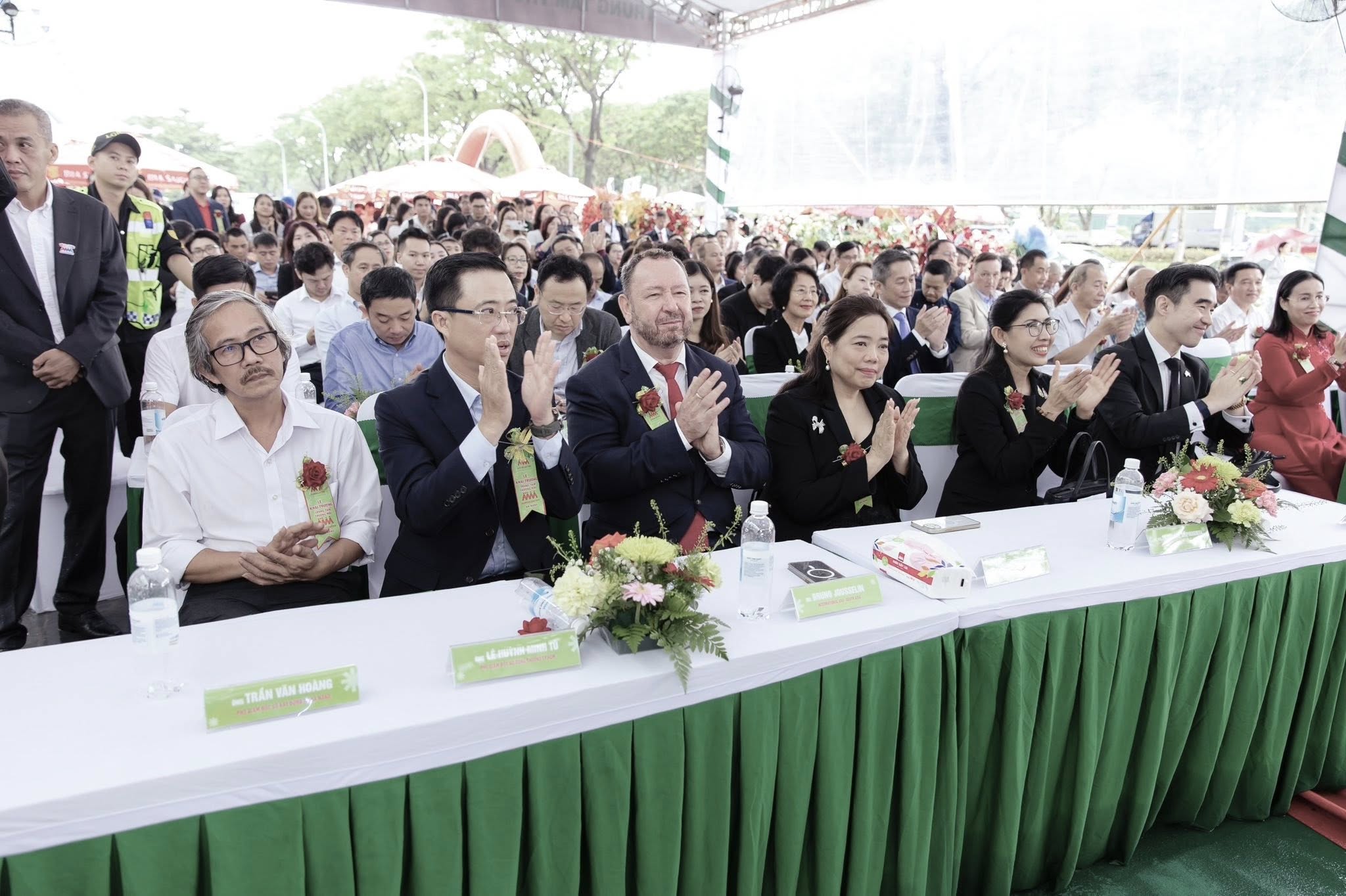 594376322_1285201730313979_74623202070626536_n