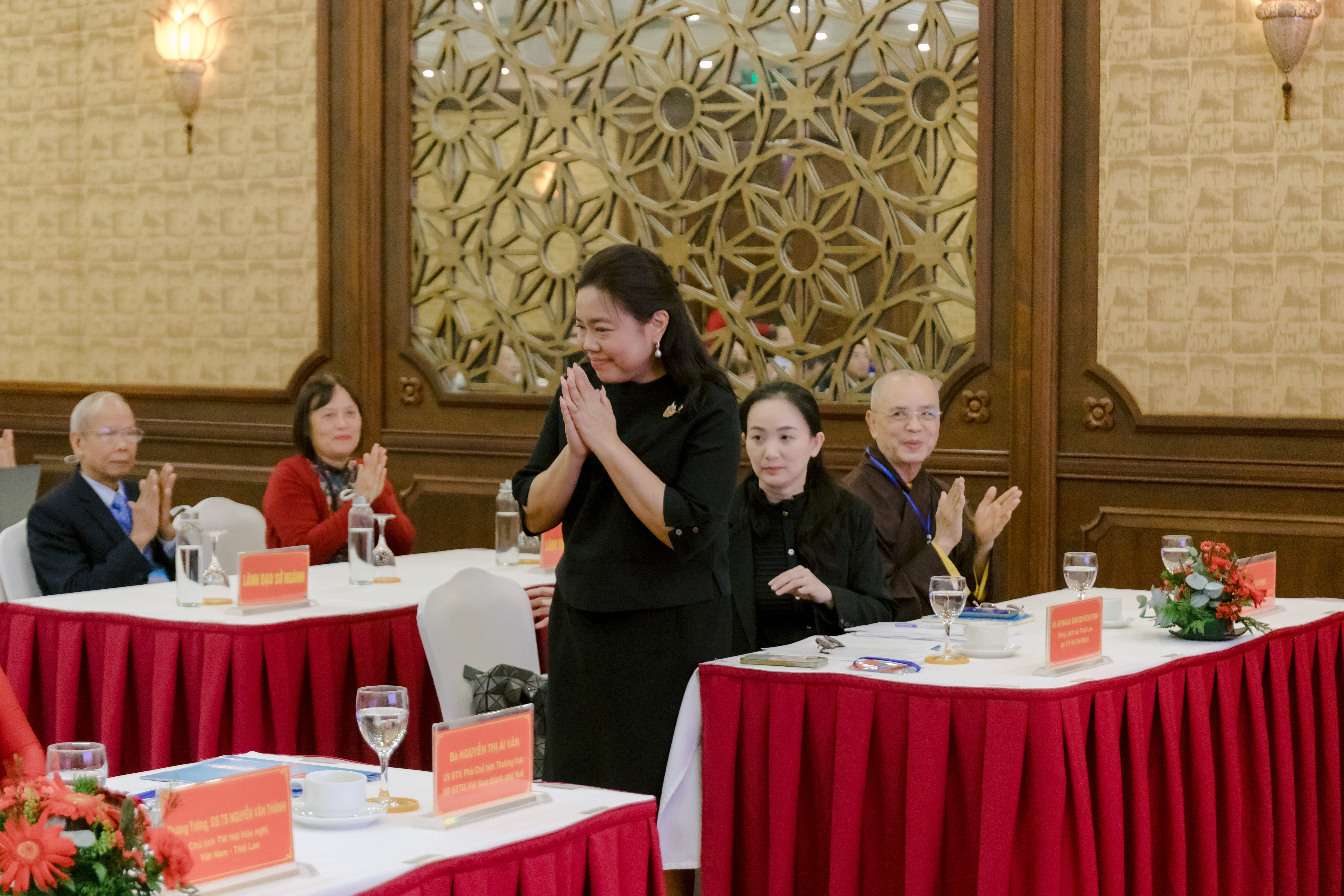 A4044053-6EF9-4BDE-8893-1B29E3FBB277