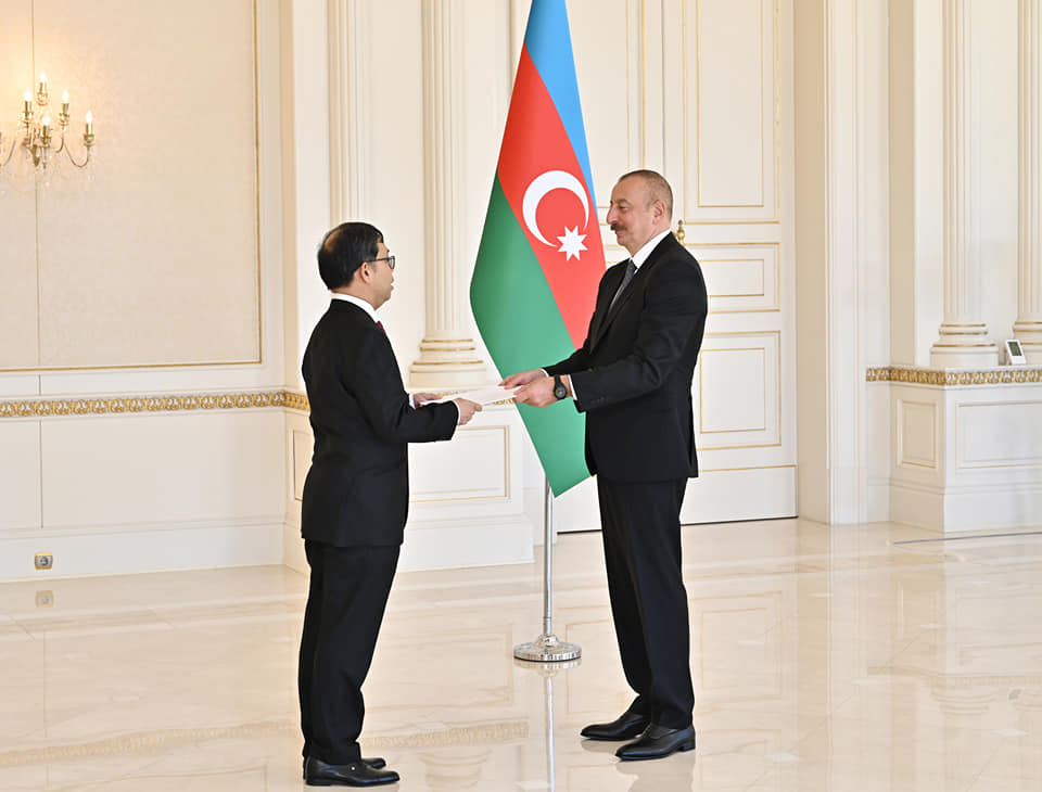 Mr. Apirat Sugondhabhirom presented the Letters of Credence to His ...