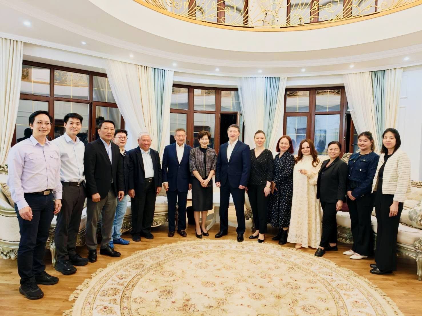 Ambassador of Thailand to Kazakhstan Hosts Dinner for Thai Medical ...