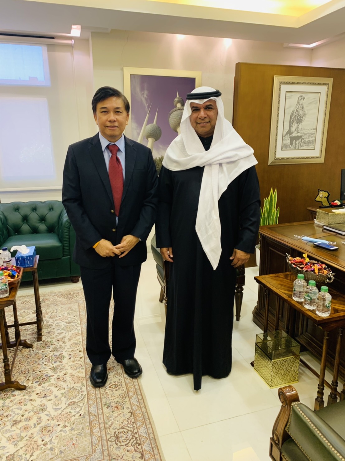 Kuwait_Amb_meeting_Former_Amb_Kuwait-Thailnad