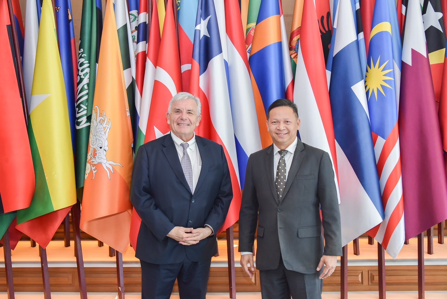 Ambassador Of The Republic Of Chile To The Kingdom Of Thailand Paid A Courtesy Call On Director 6928