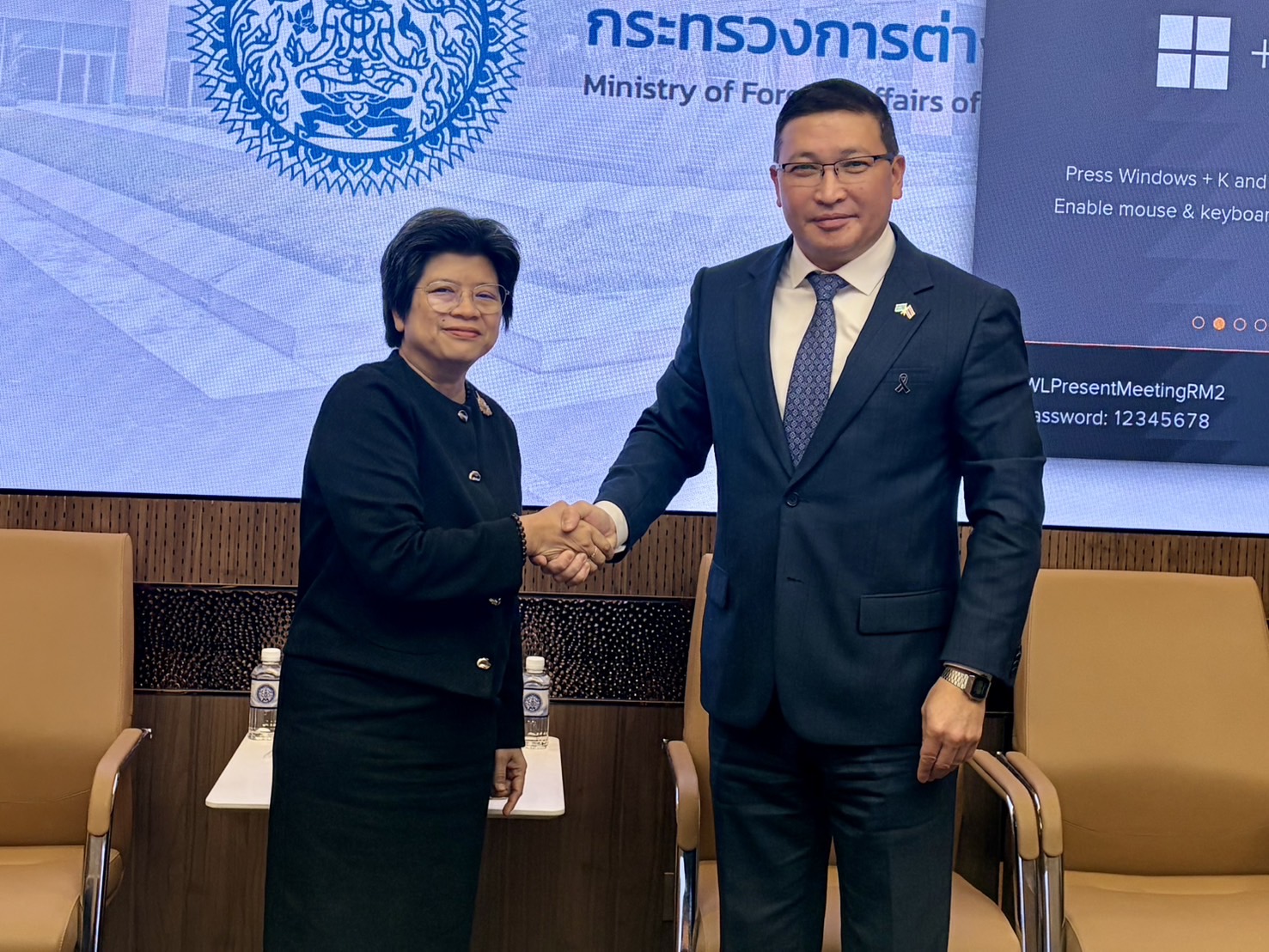 Thailand Minister Discusses Kazakhstan Relations
