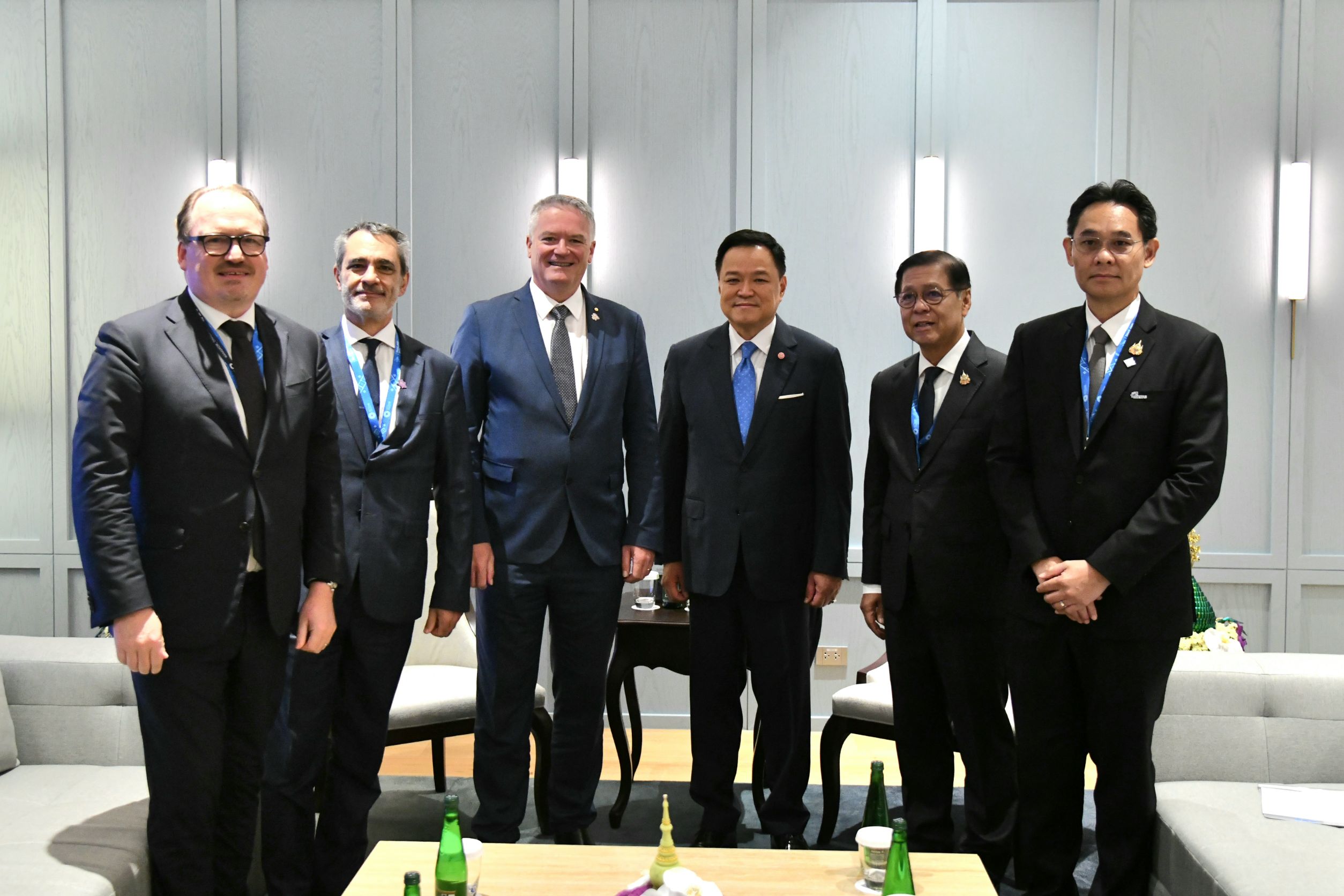 Thai Minister Meets OECD Chief to Discuss Membership Timeline