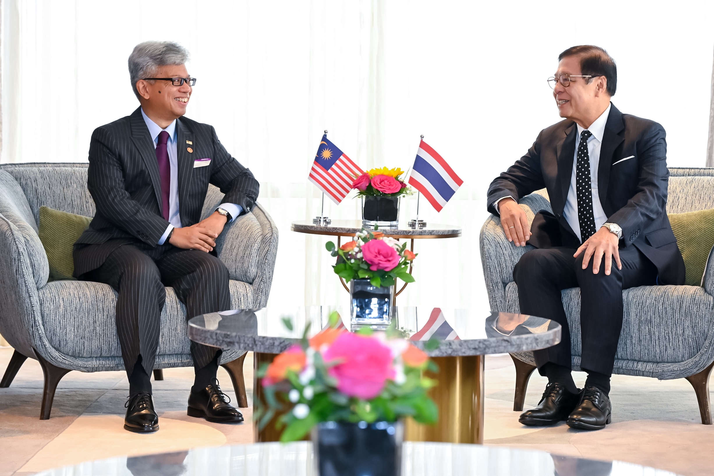 Thai FM Meets Malaysian NSC Chief on Border Cooperation