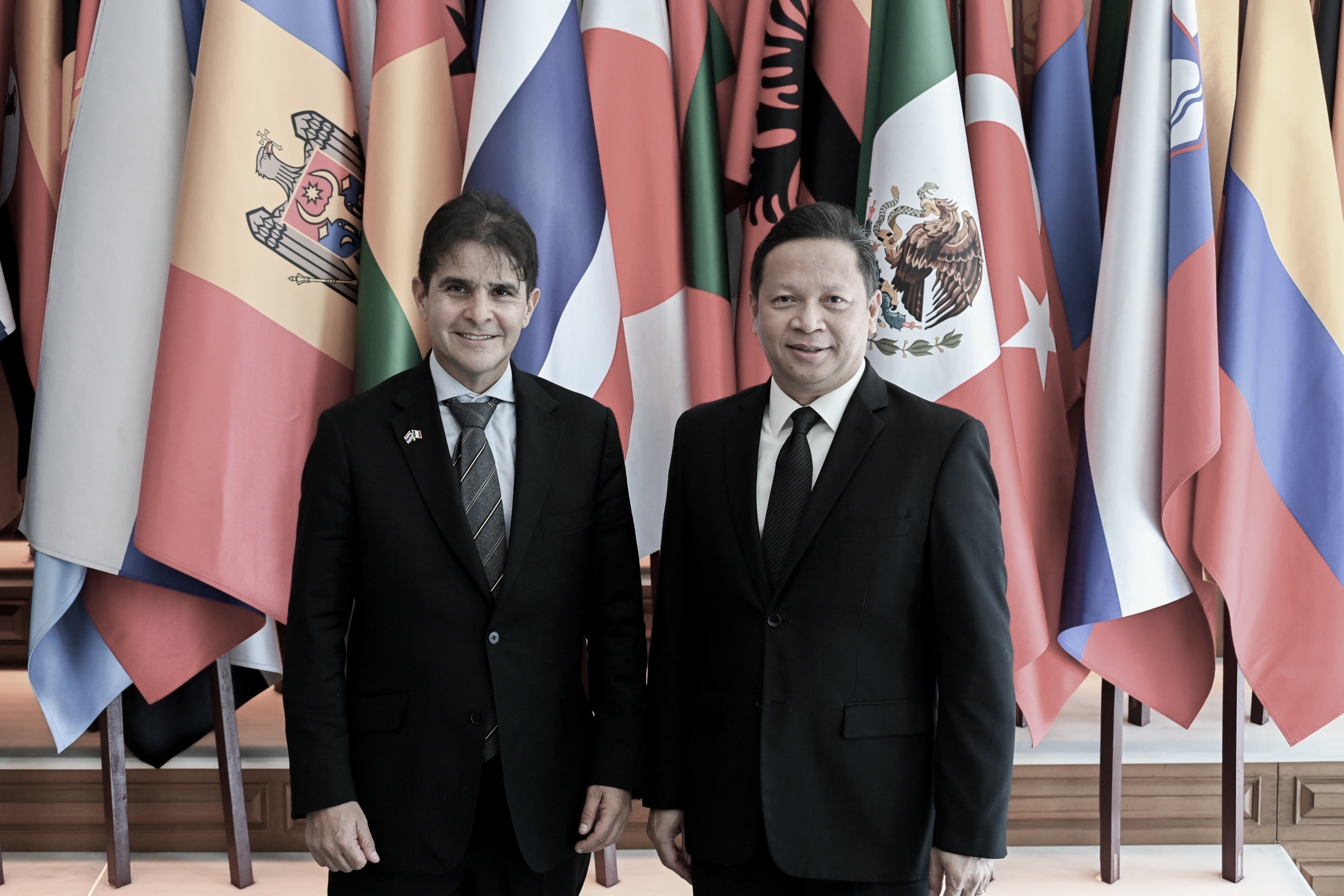 deputy-permanent-secretary-meets-with-director-general-for-asia-pacific