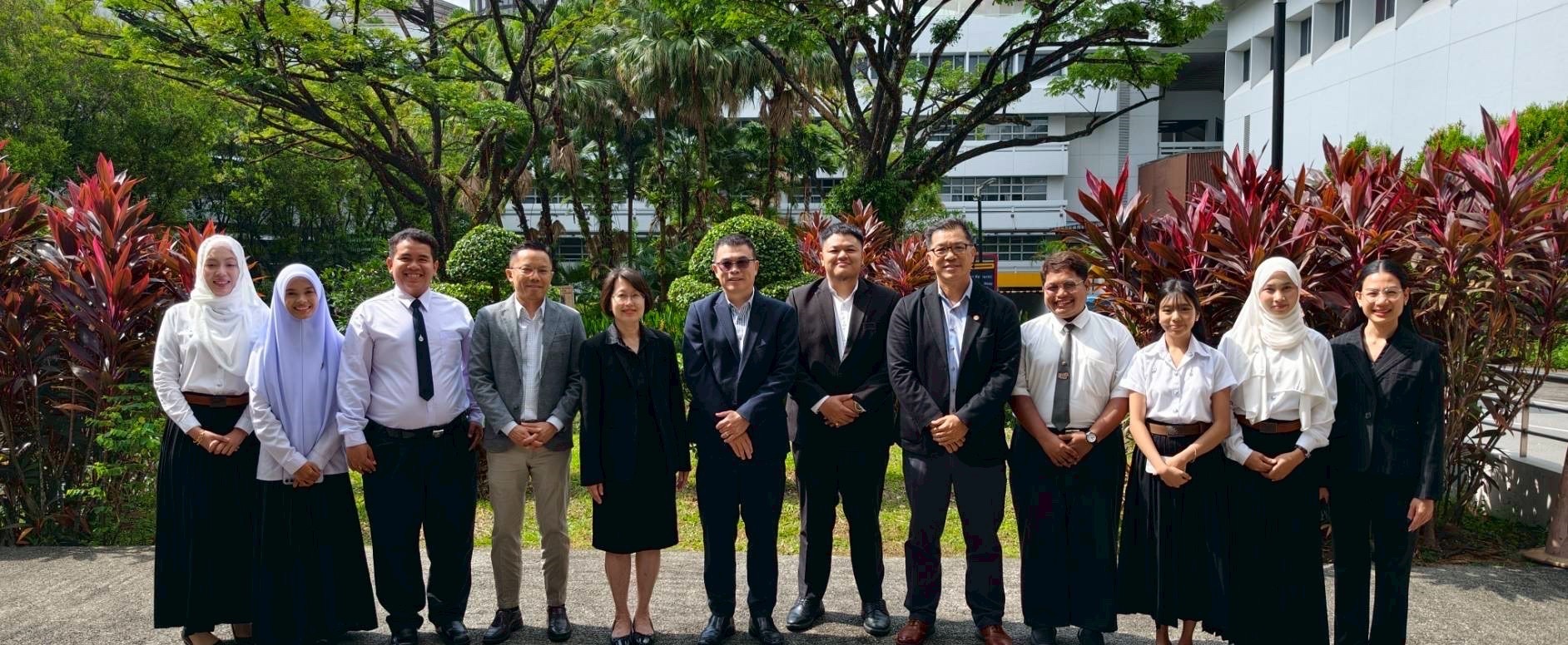 Thai Youth Study Visit – Singapore’s Multicultural Model