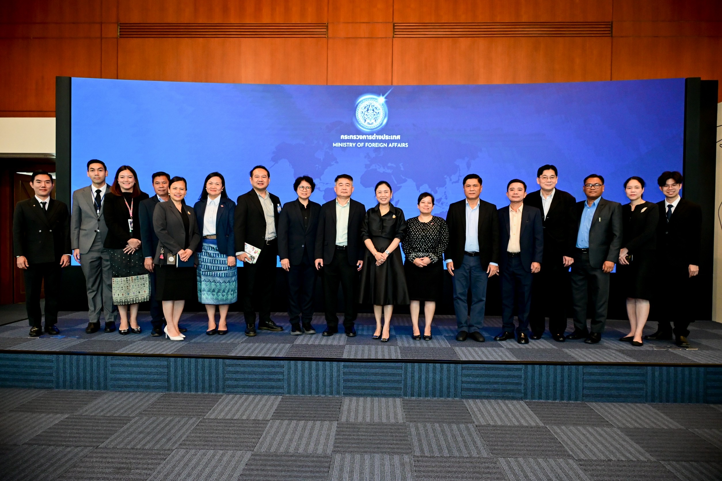 Thai Minister Welcomes Lao Delegation to Discuss Strategic Communications