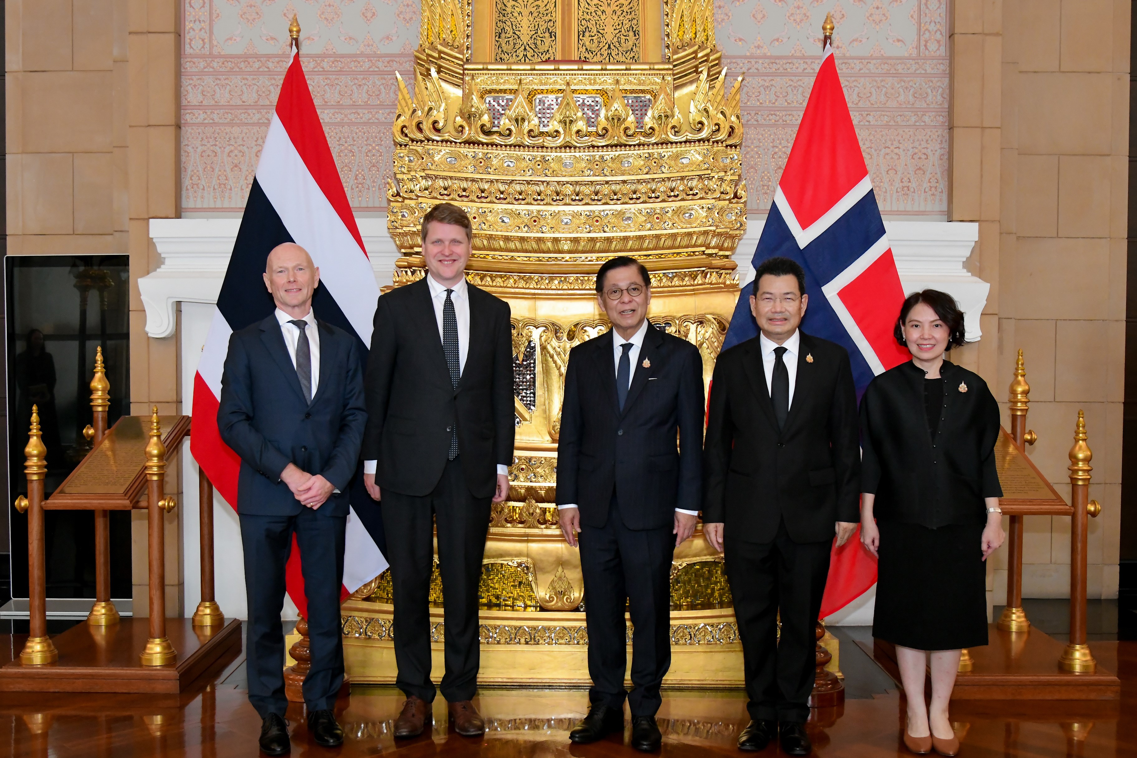 Thai Minister Meets Norwegian Envoy to Discuss Trade Deal