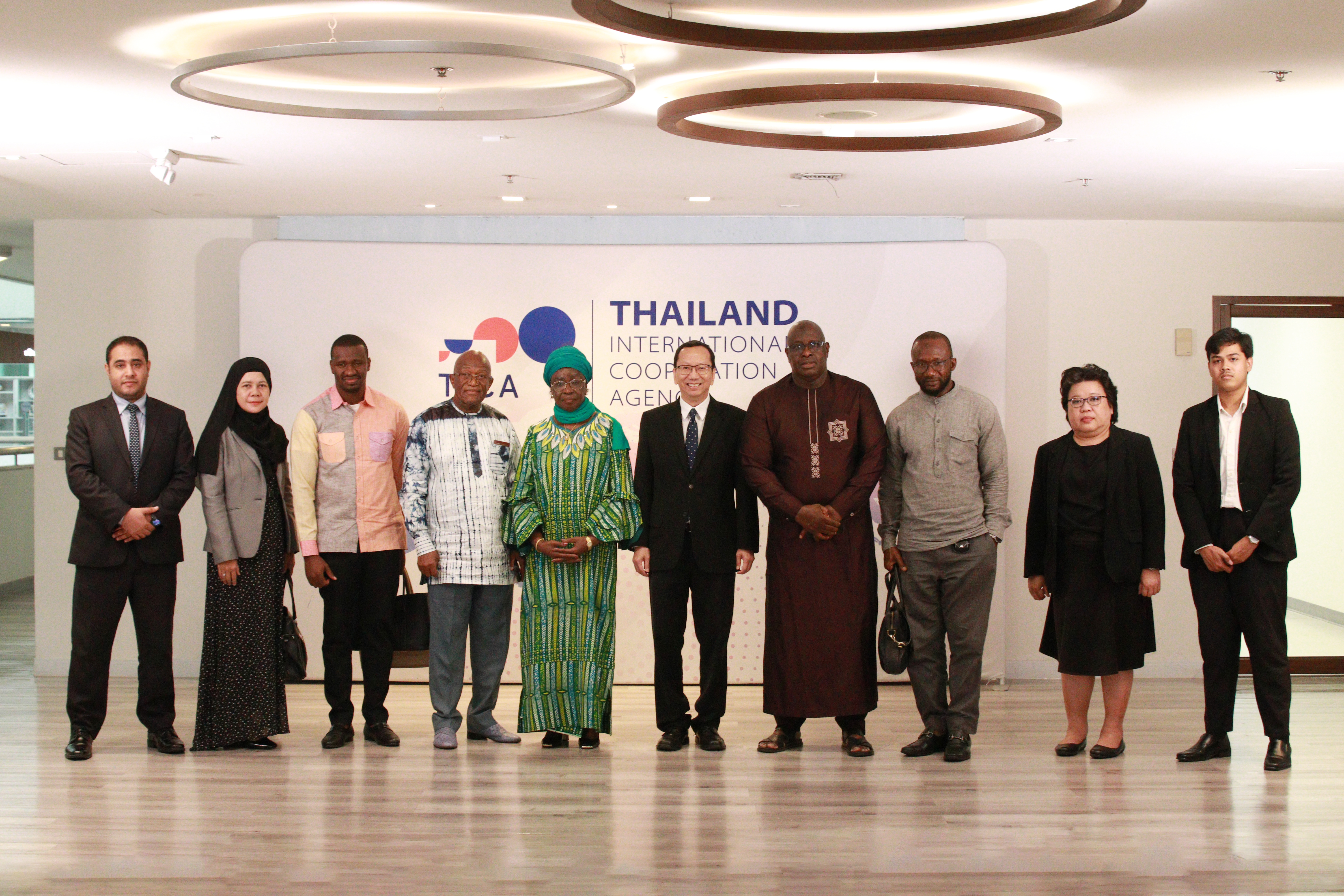 Thai Minister Meets Guinea Envoy to Discuss Development Cooperation