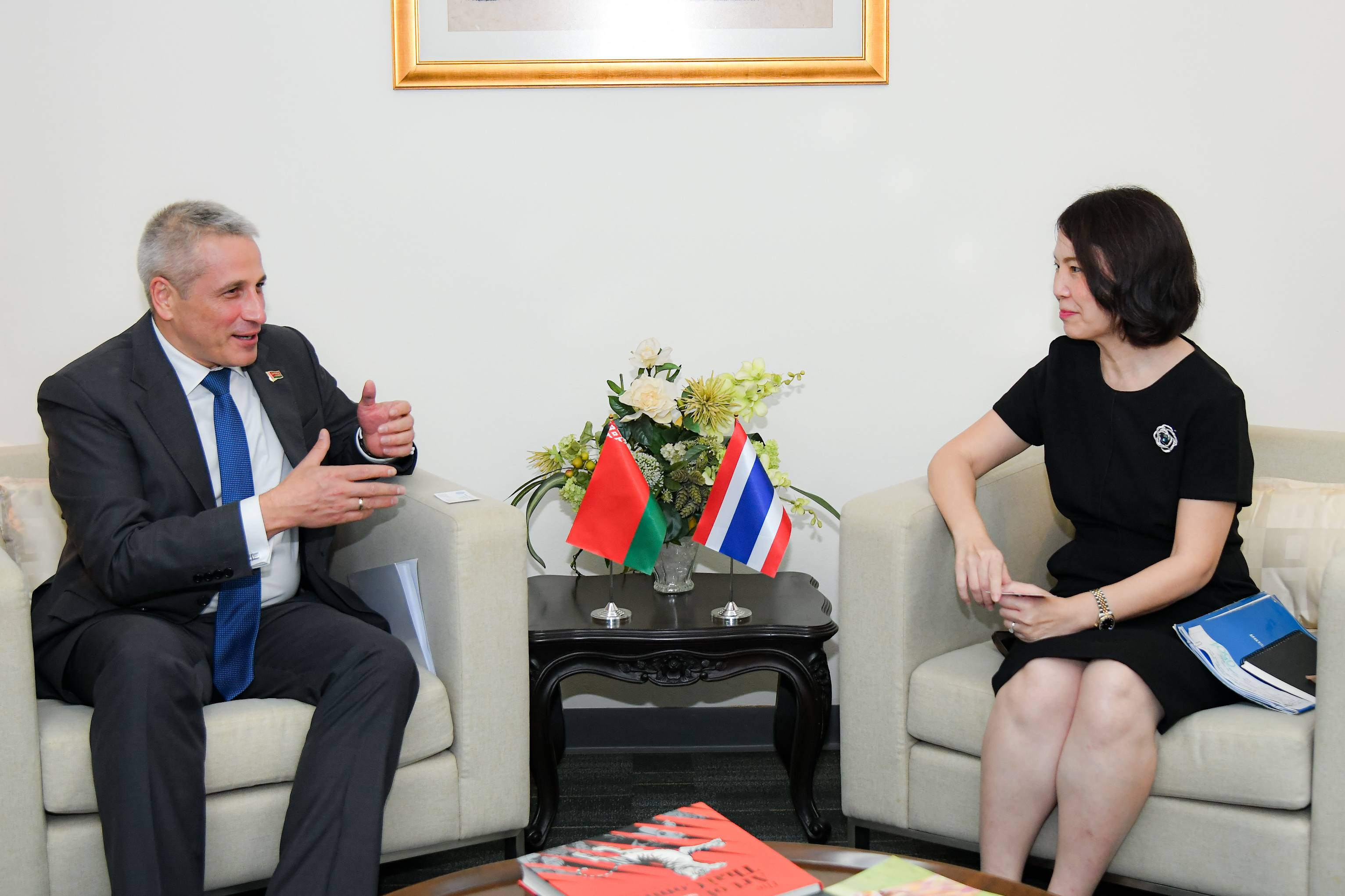 Thai Minister Meets Belarusian Envoy to Discuss Trade Agreement