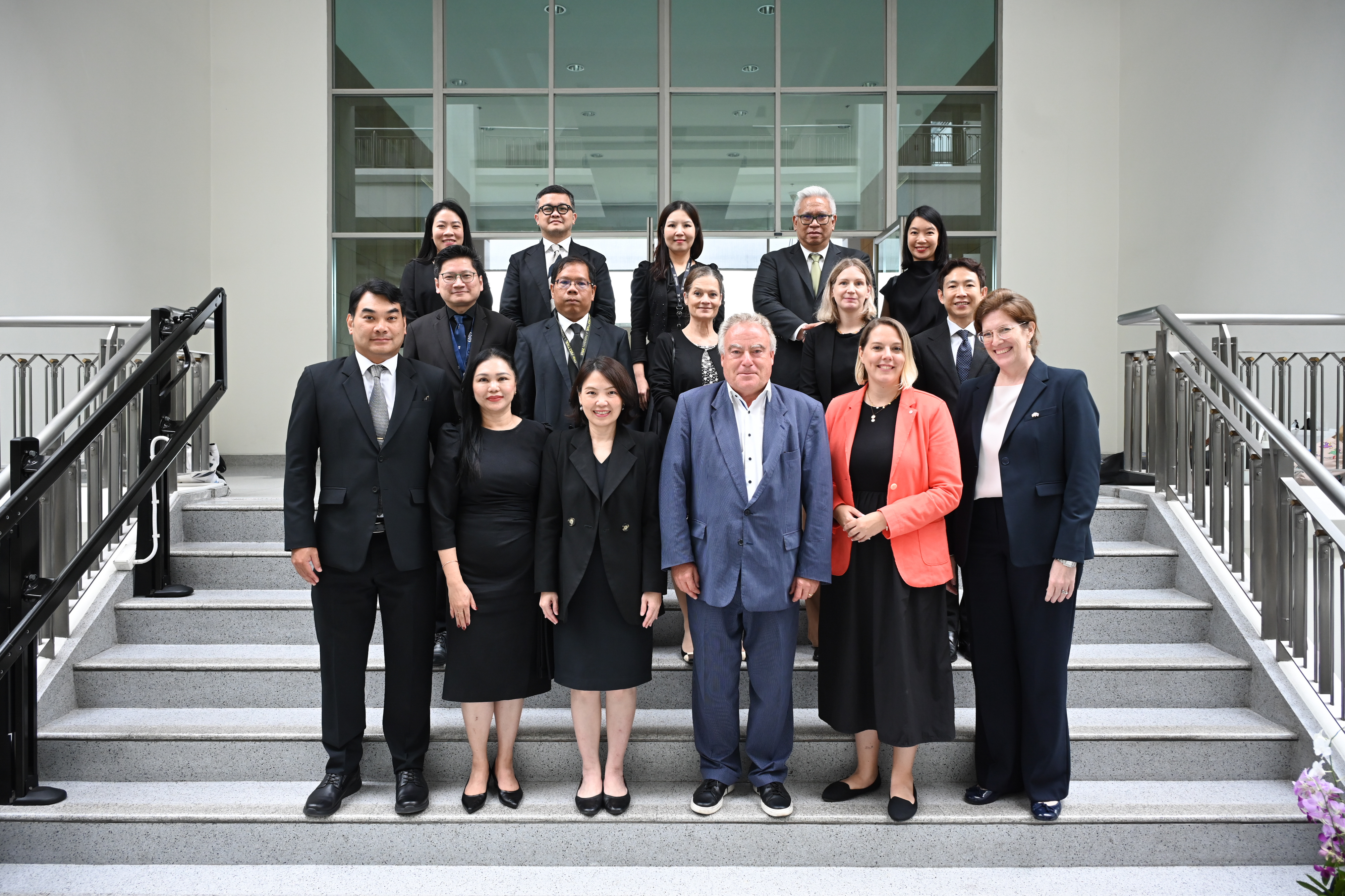 Thai Official Meets German Policymakers on Geopolitical Landscape