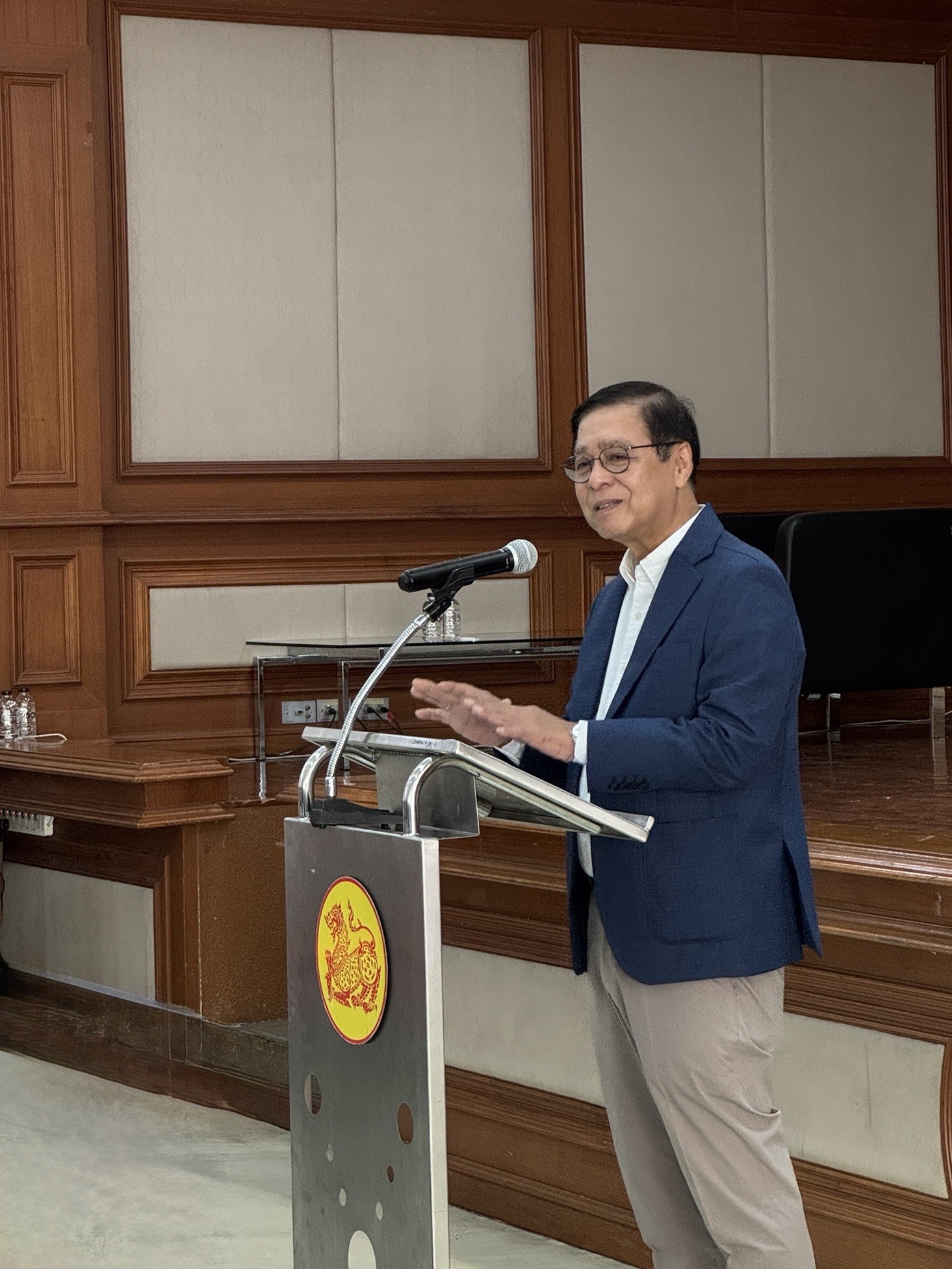 Deputy Prime Minister Discusses New World Order at Thammasat University