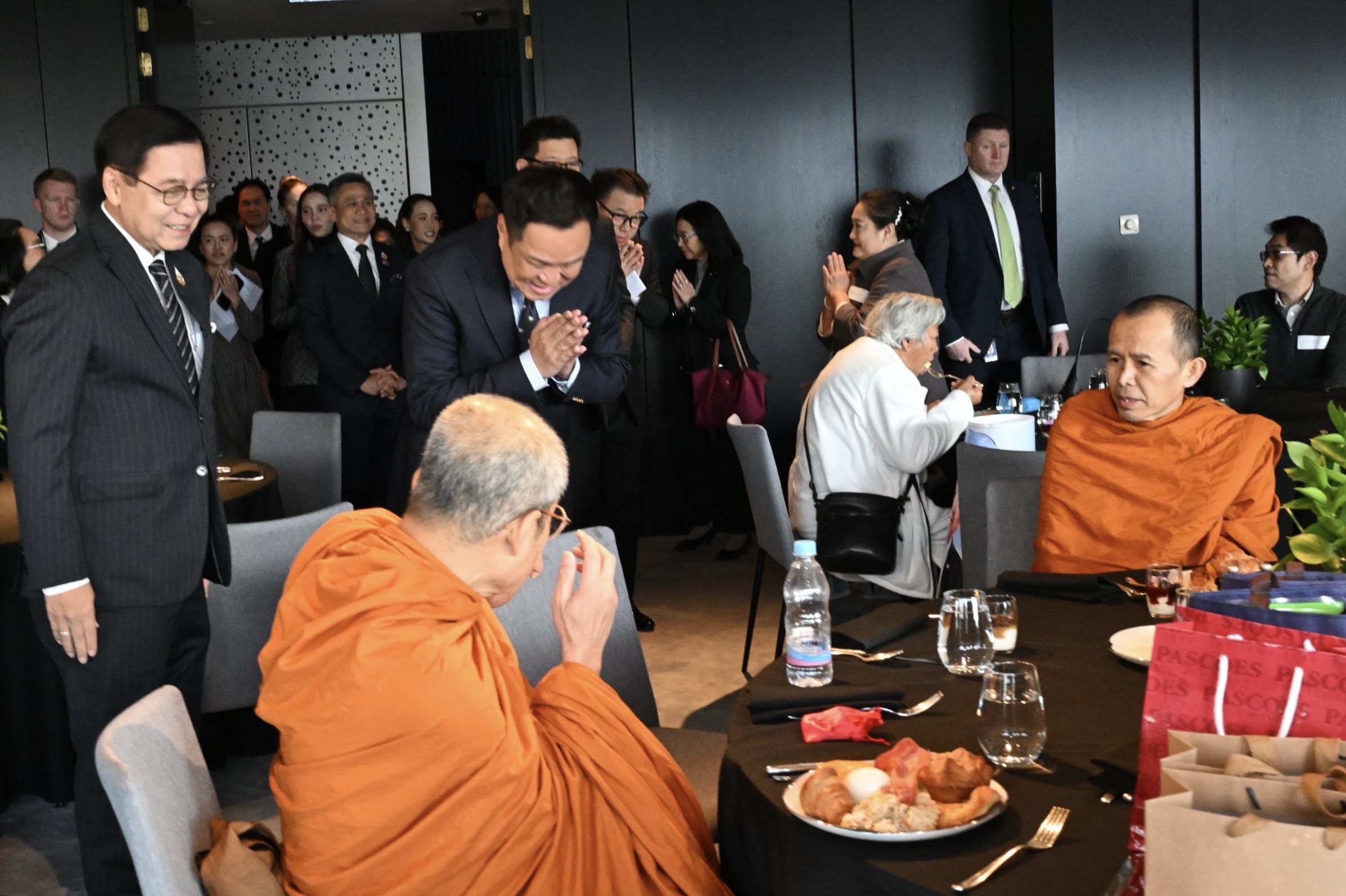 Thai Officials Meet Thai Community – Prioritizing Nationals Abroad