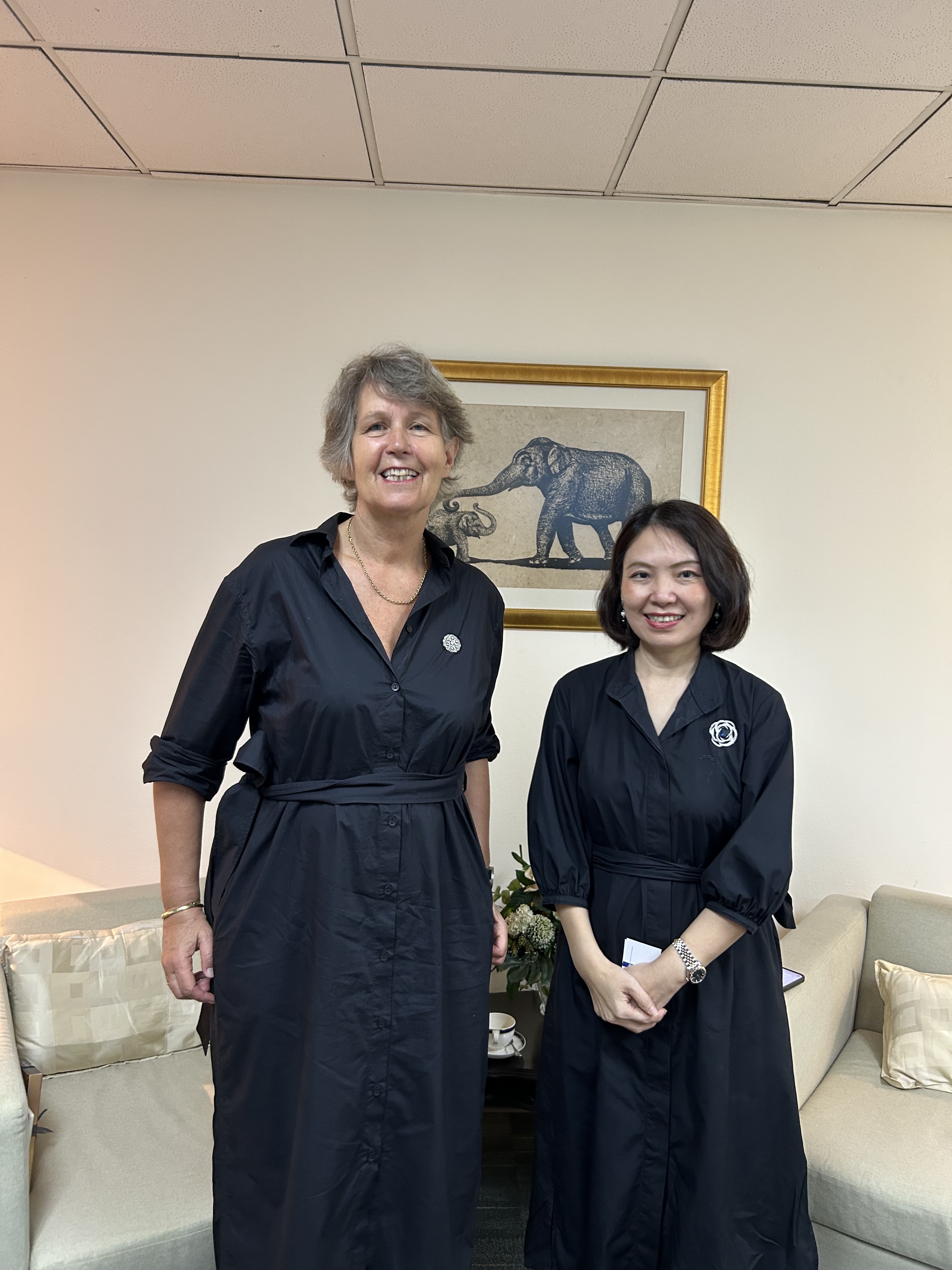 Thai Minister Meets Dutch Envoy on Investment, Energy, Conflict