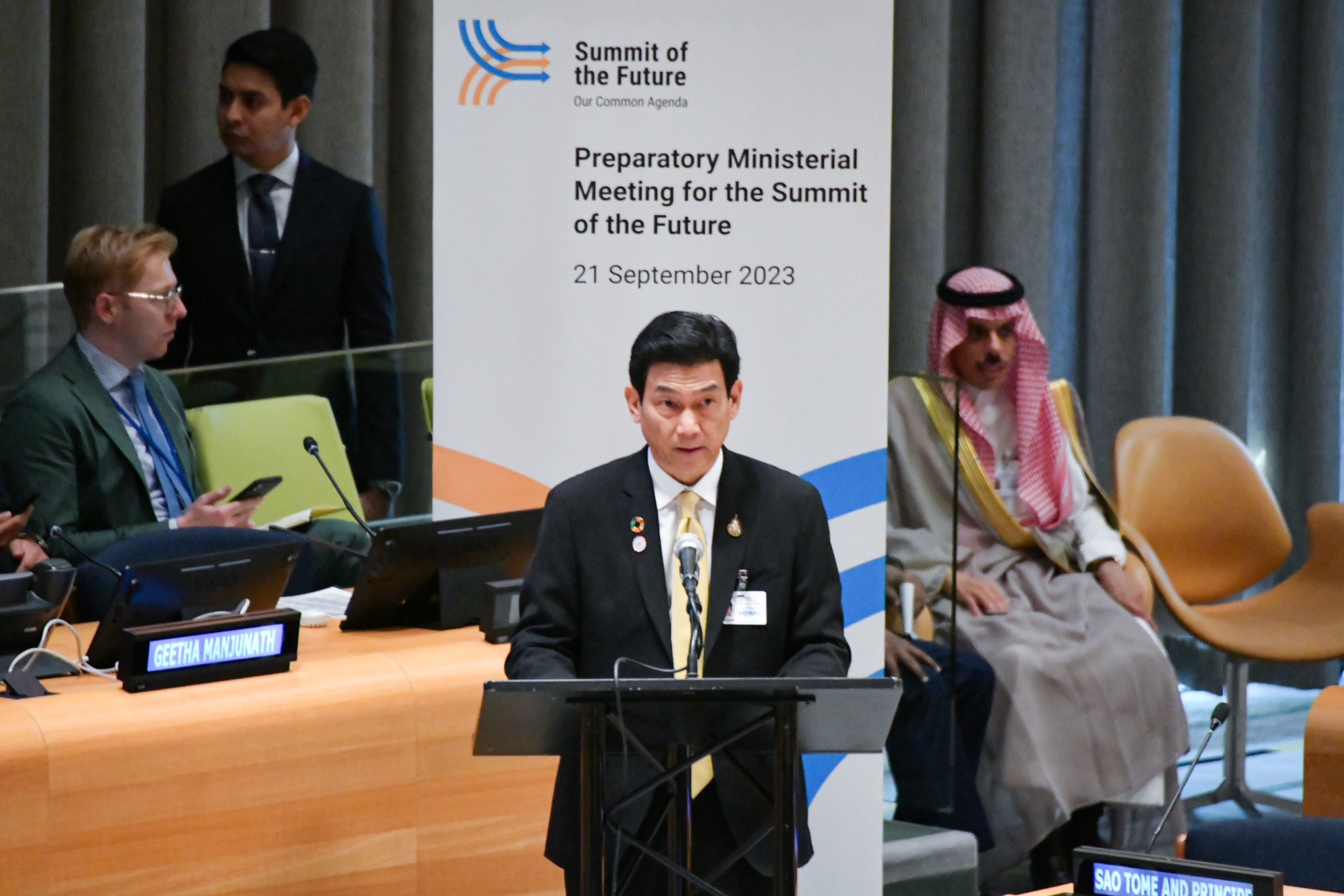 Deputy Prime Minister and Minister of Foreign Affairs calls for more ...