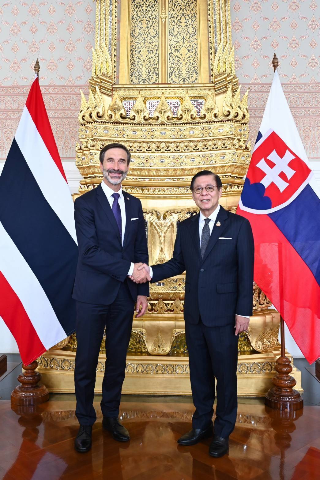 Thai FM Meets Slovak Counterpart to Discuss Regional Engagement