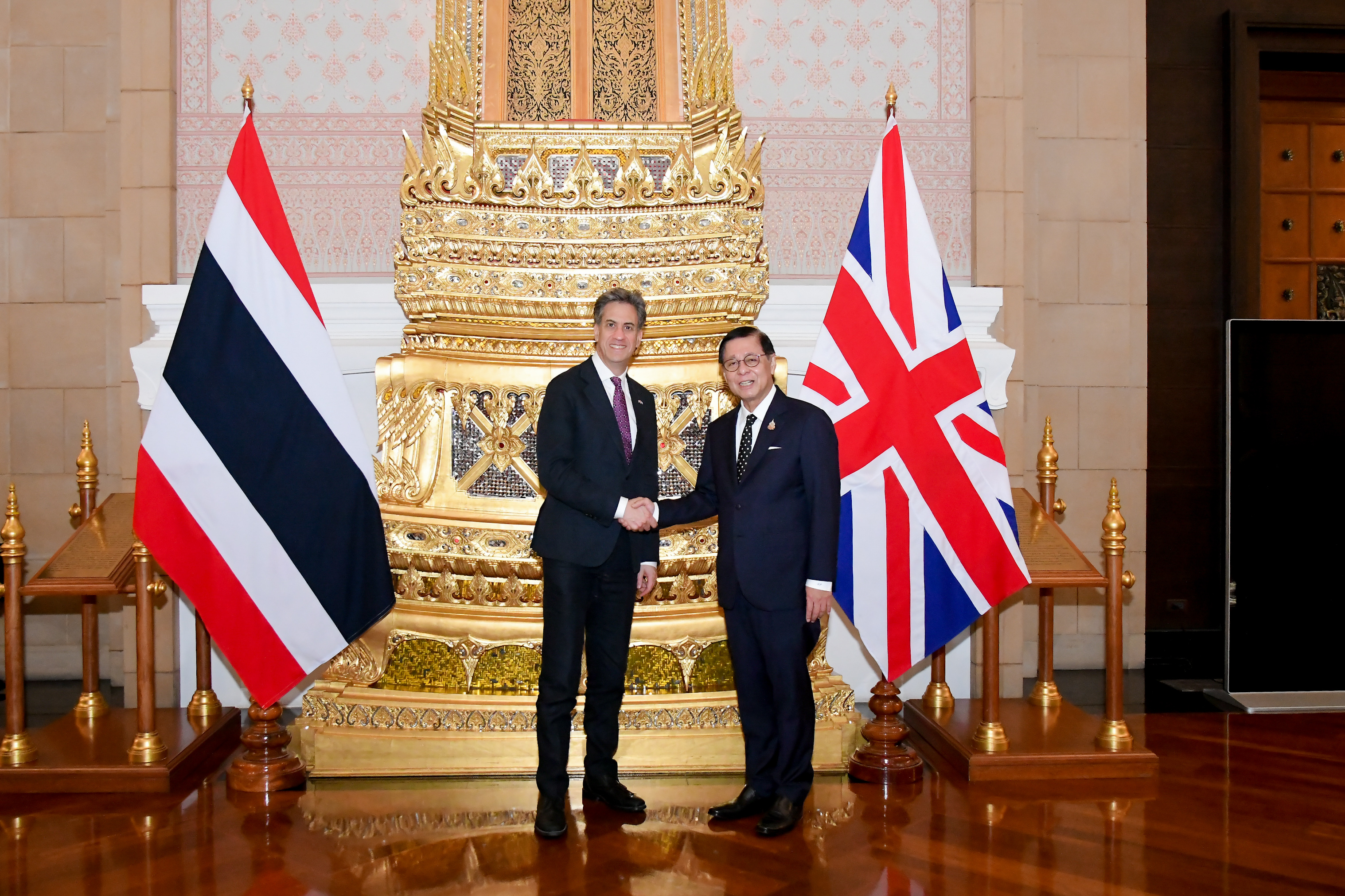 Thai FM Meets UK Envoy to Discuss Trade Partnership