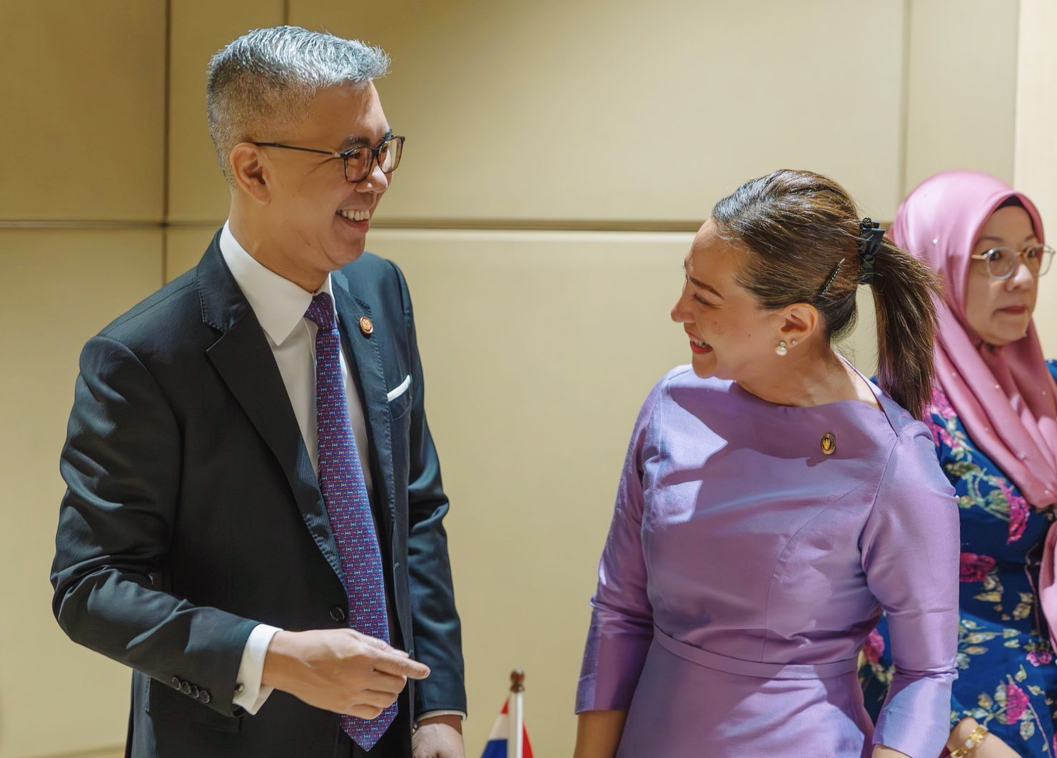 Ambassador’s call on MITI Minister - สถานเอกอัครราชทูต ณ กรุงกัวลาลัมเปอร์