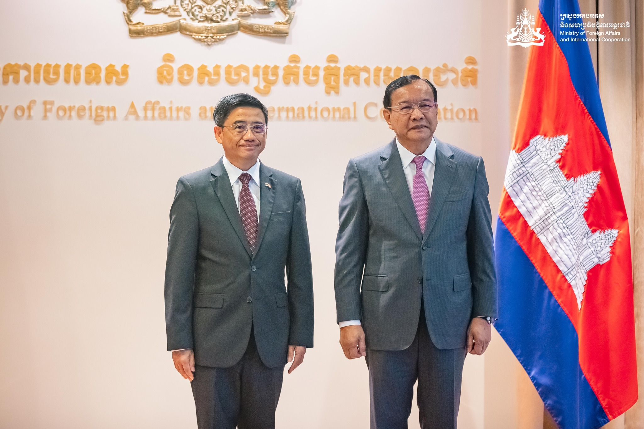 Ambassador Led A Delegation From The Royal Thai Embassy To Pay A 