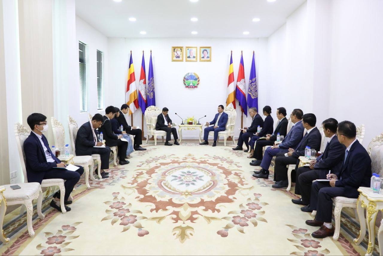 Ambassador Led A Delegation From The Royal Thai Embassy To Pay A Courtesy Call On Minister Of 1780