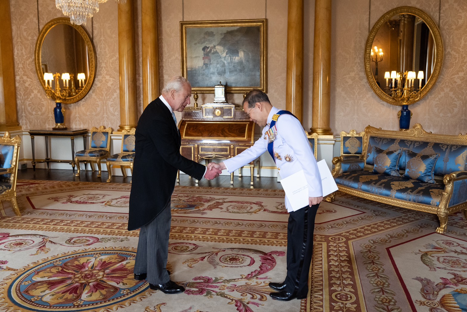 Ambassador Krishnamra Presents Letters of Credence to His Majesty King ...