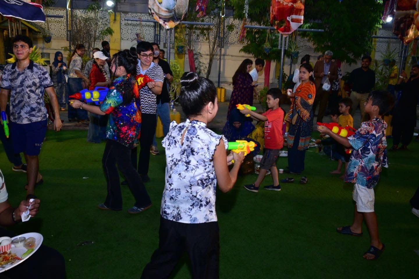 LINE_ALBUM_12เมษา_250501_2