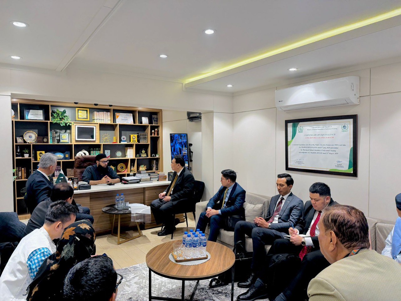 LINE_ALBUM_ท_250828_4