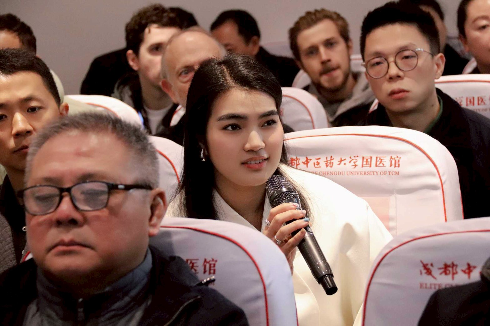 LINE_ALBUM_TCM_251124_3