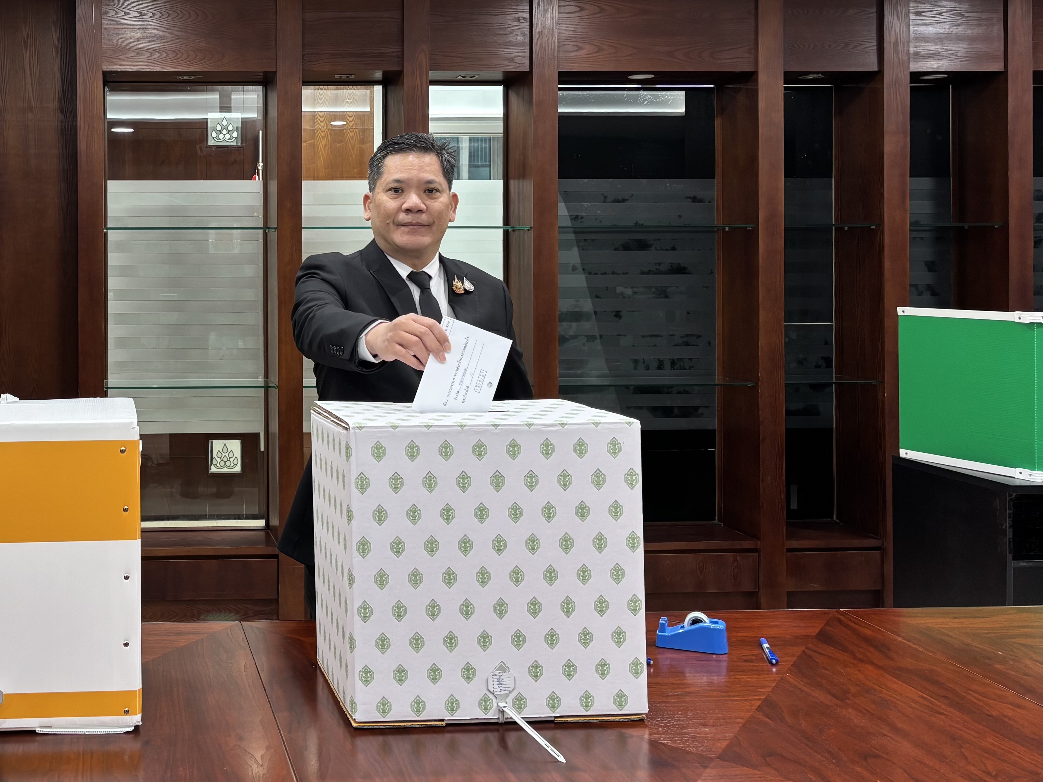 หย่อนบัตร_ส.ส.