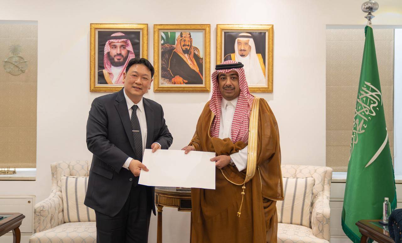 H.E. Mr. Pongprach Makchang, Ambassador-designate of the Thailand to ...
