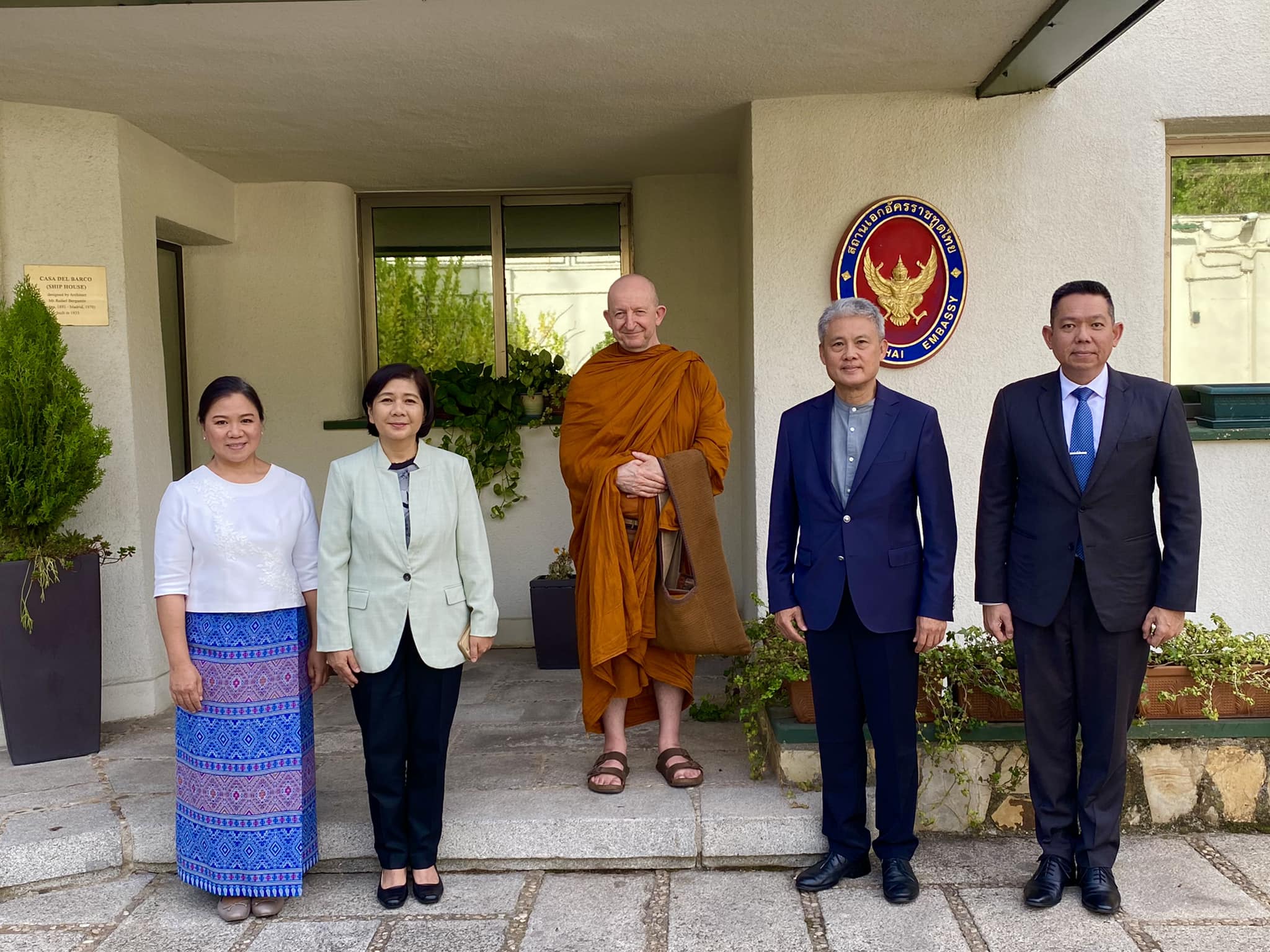 The Royal Thai Embassy in Madrid organized a merit-making ceremony to ...